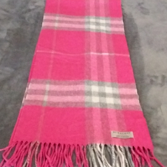 Burberry Scarf Pink